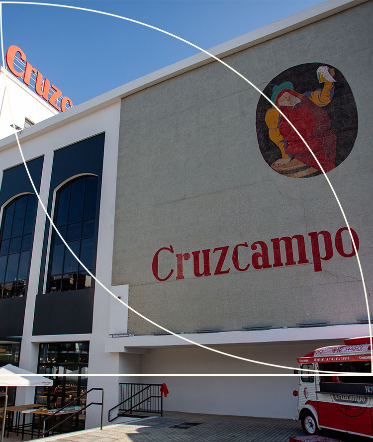INAUGURACION FACTORIA CRUZCAMPO Alumnos Escuela Hostelería (1)